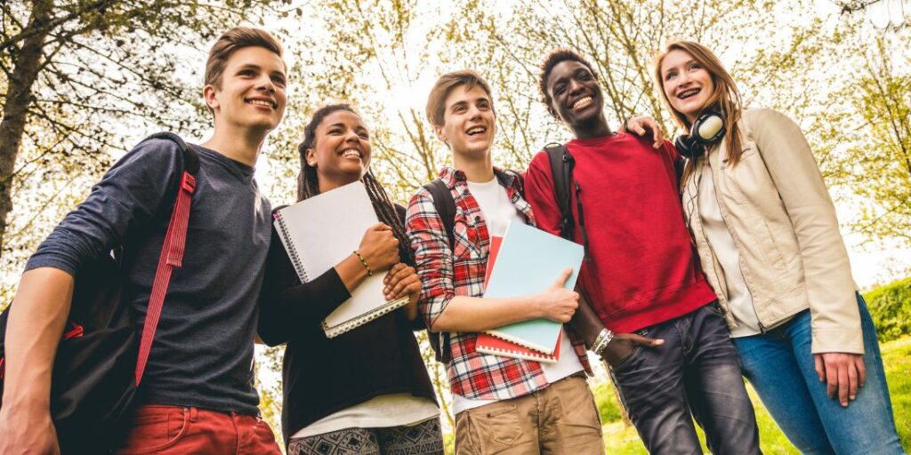 DELE Escolar: Diploma de Español para Niños y Jóvenes (A1, A2/B1, B2, C1)