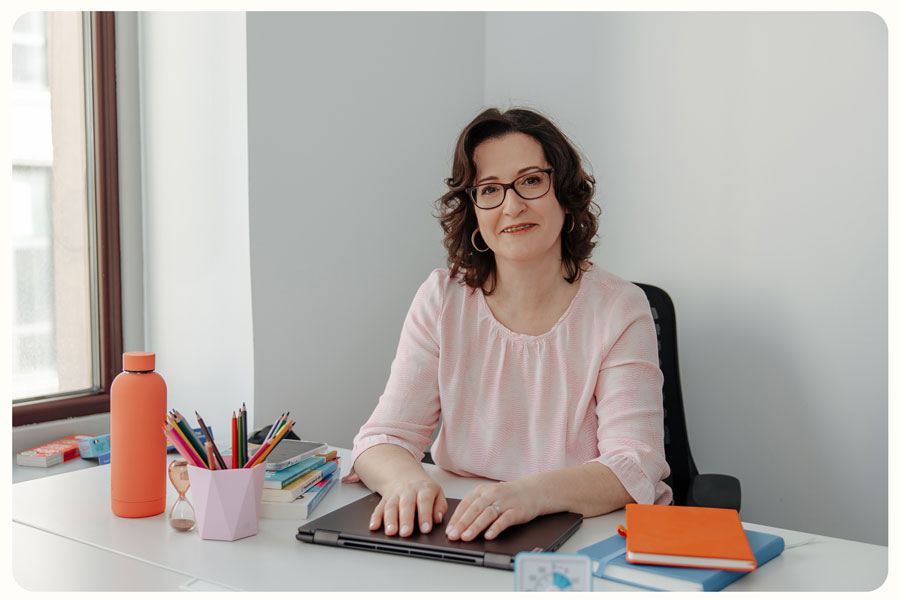 Contacto Arantza Ariño Clases de Espanol online para niños y jóvenes