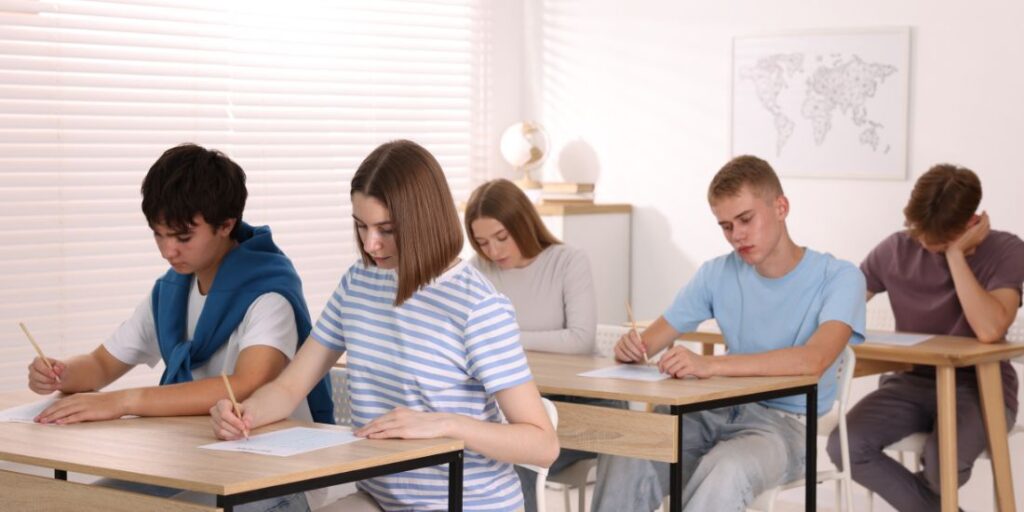 gcse spanish dele escolar examenes